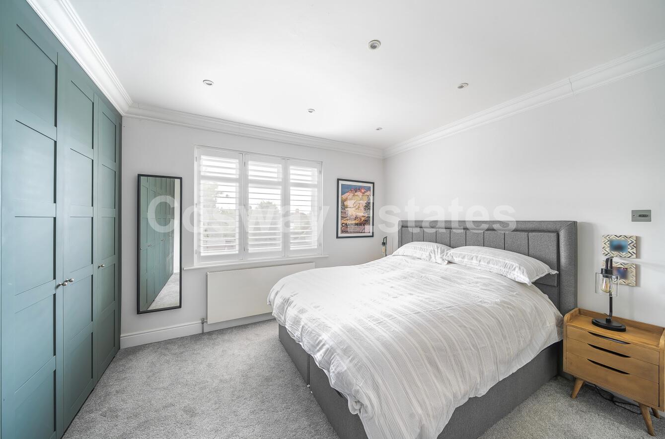 Longfield Avenue, London